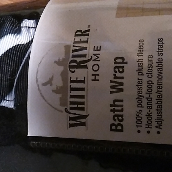 Zebra Print Wrap New in the Bag - Picture 6 of 10